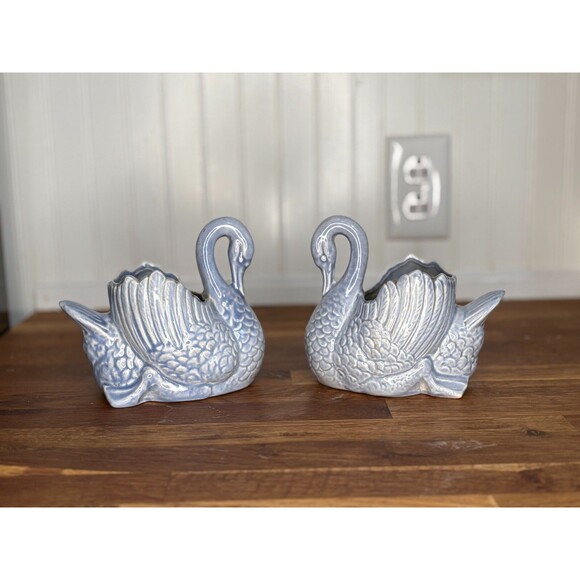 Set of 2‎ Vintage Redwing USA Swan Planter Blue MCM Ceramic 259 Blue Vase EUC - Picture 1 of 12